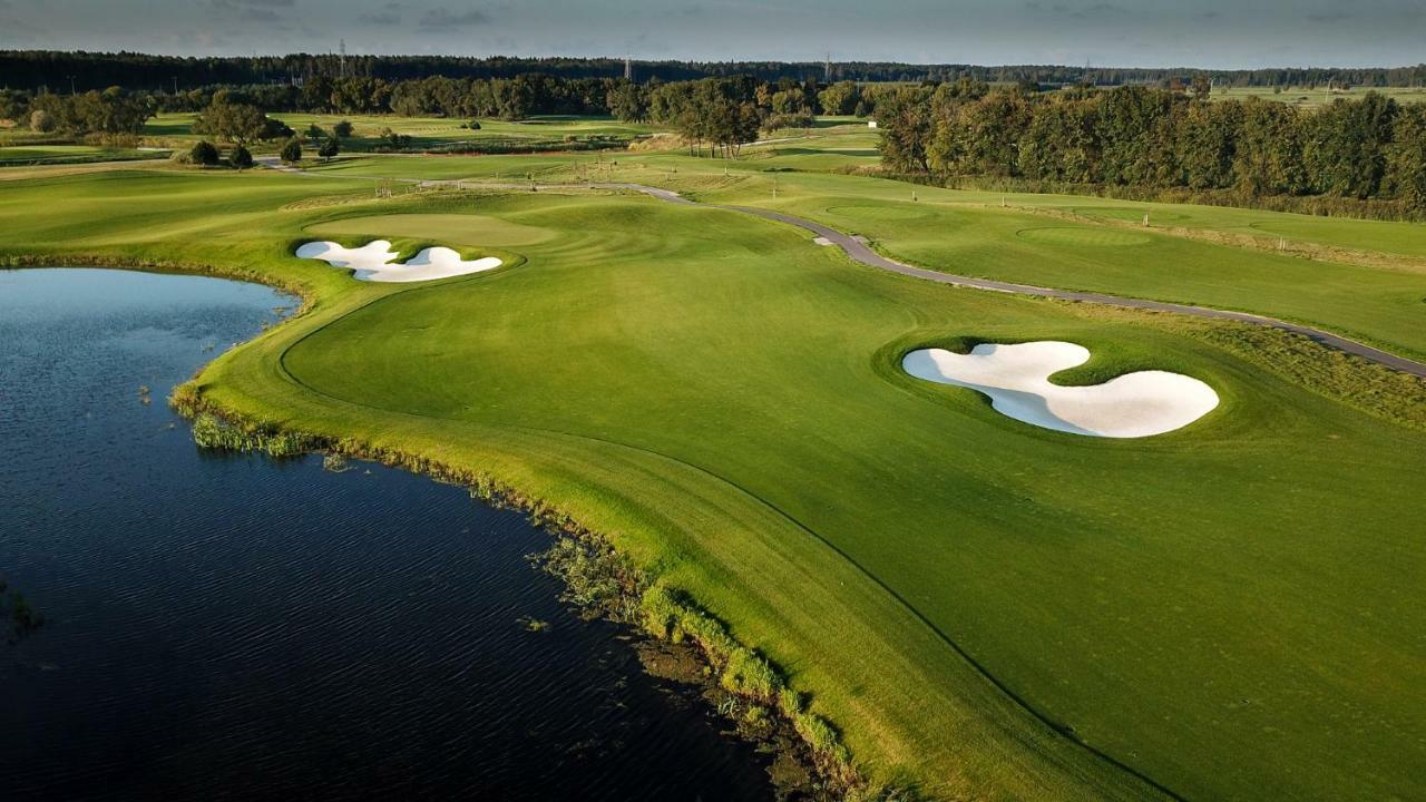 Jurmala Golf Club&Hotel Pinki Esterno foto